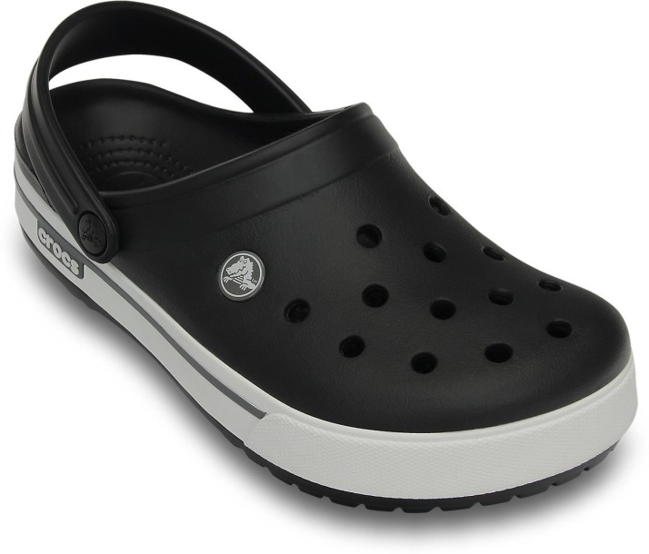 crocs for men flipkart