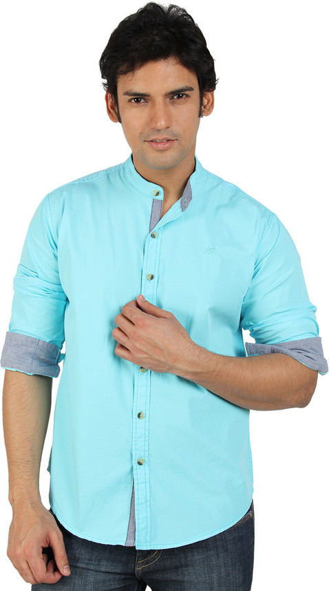 GO UNTUCKED Men Solid Casual Blue Shirt 