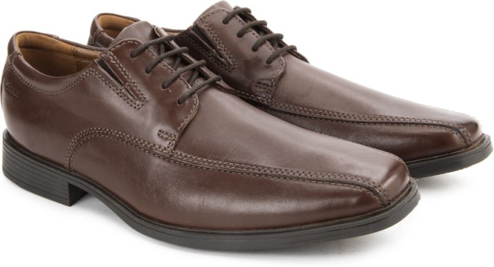 clarks tilden brown