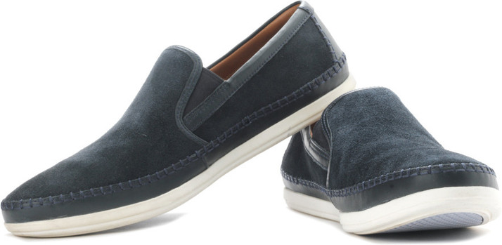 clarks loafers flipkart