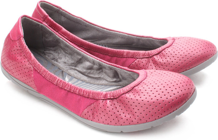 pink shoe polish clarks