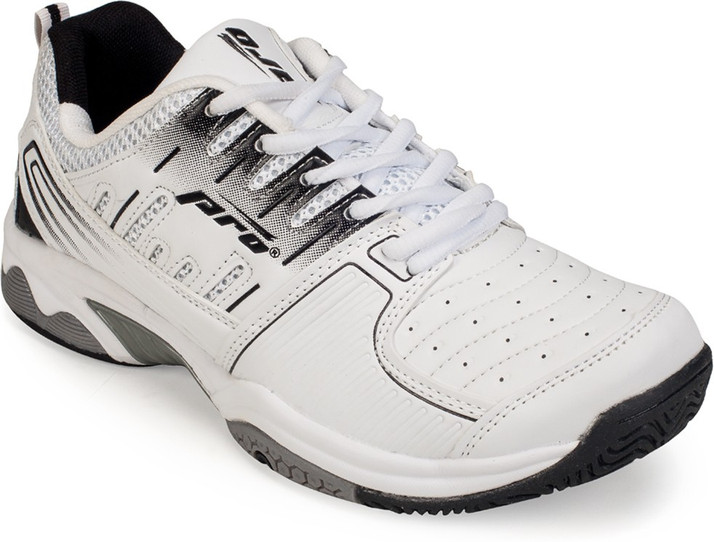 khadims pro sports shoes