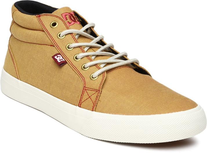 dc casual shoes