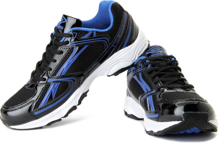 umbro shoes flipkart