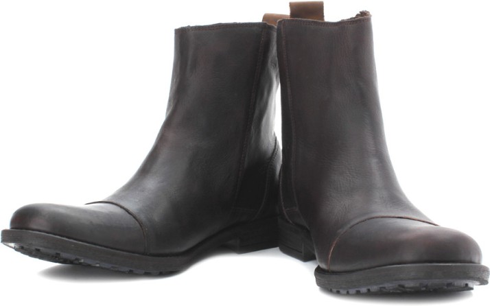 levi's boots for mens