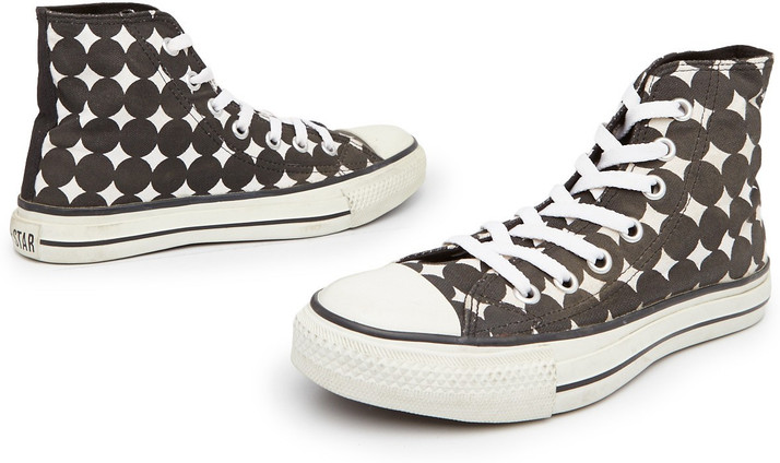 converse patterned shoes