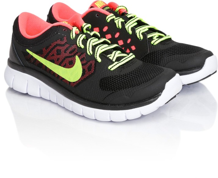 sports shoes for womens nike flipkart