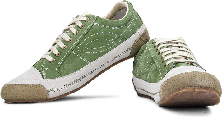 woodland sneakers flipkart