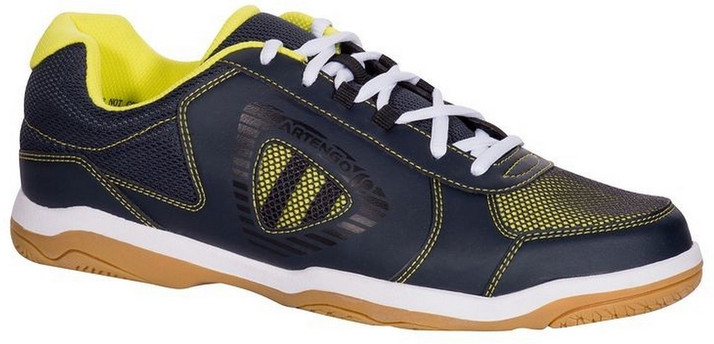 artengo badminton shoes