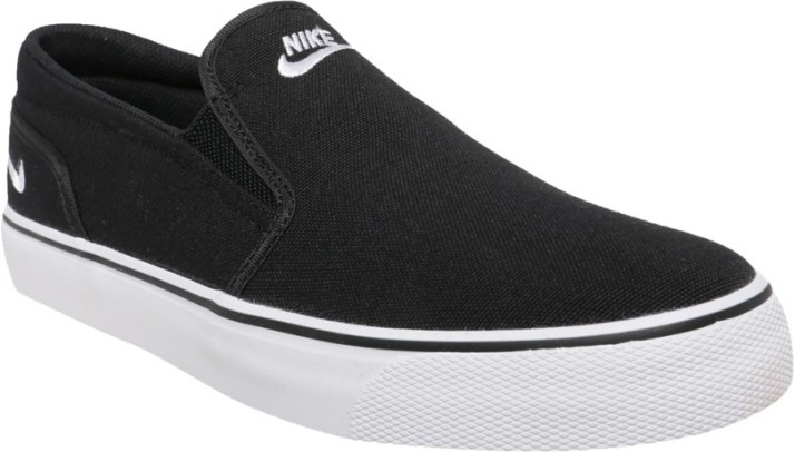 Nike 724762-015 Canvas Shoes For Men 