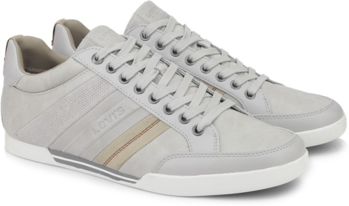 levi's turlock sneakers