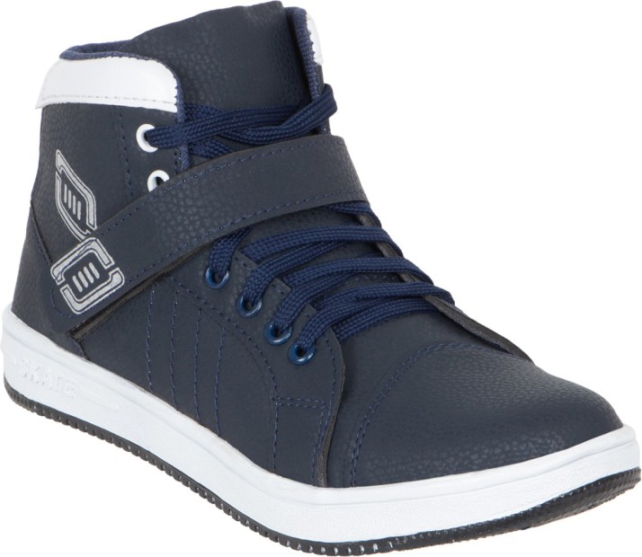 adidas wings shoes flipkart