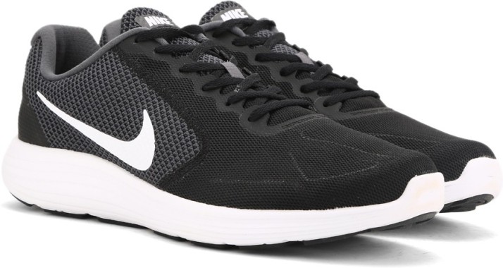 nike revolution 3 lace style
