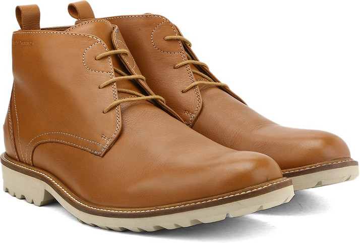 bata chukka boots