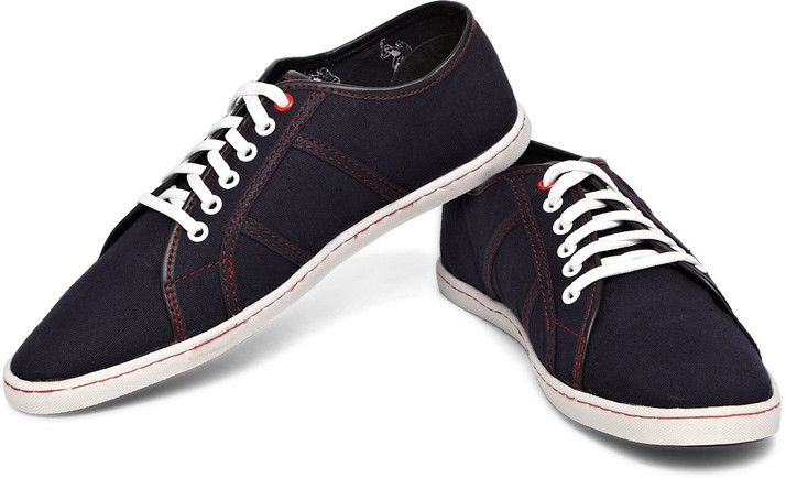 dark blue plimsolls