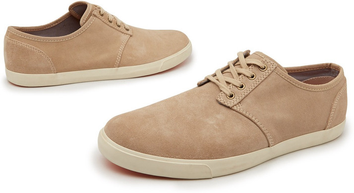 clarks torbay sneakers