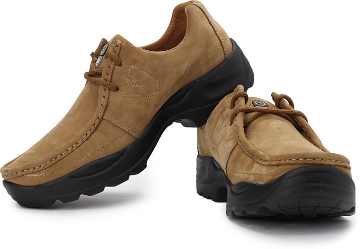 woodland shoes flipkart