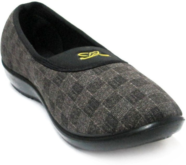 gliders shoes flipkart