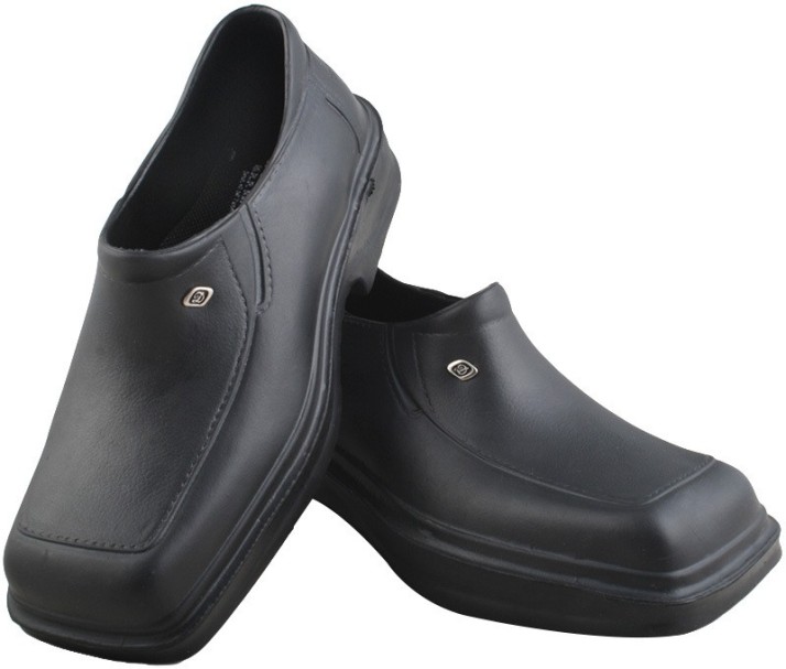 slip on shoes flipkart