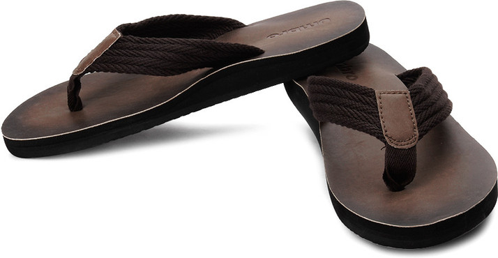 umbro chappal price