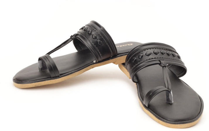 kolhapuri chappal black colour