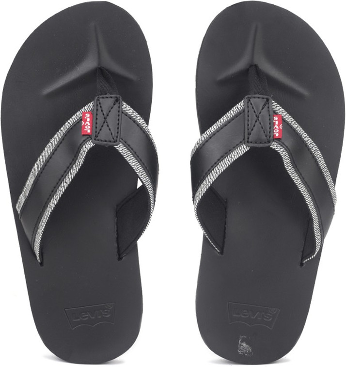 levi's chappal