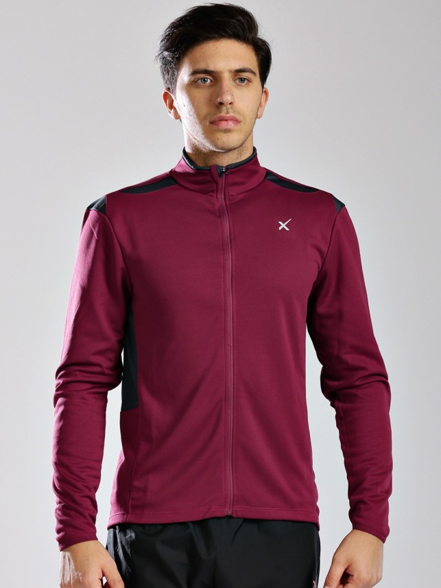 men maroon sweatshirt