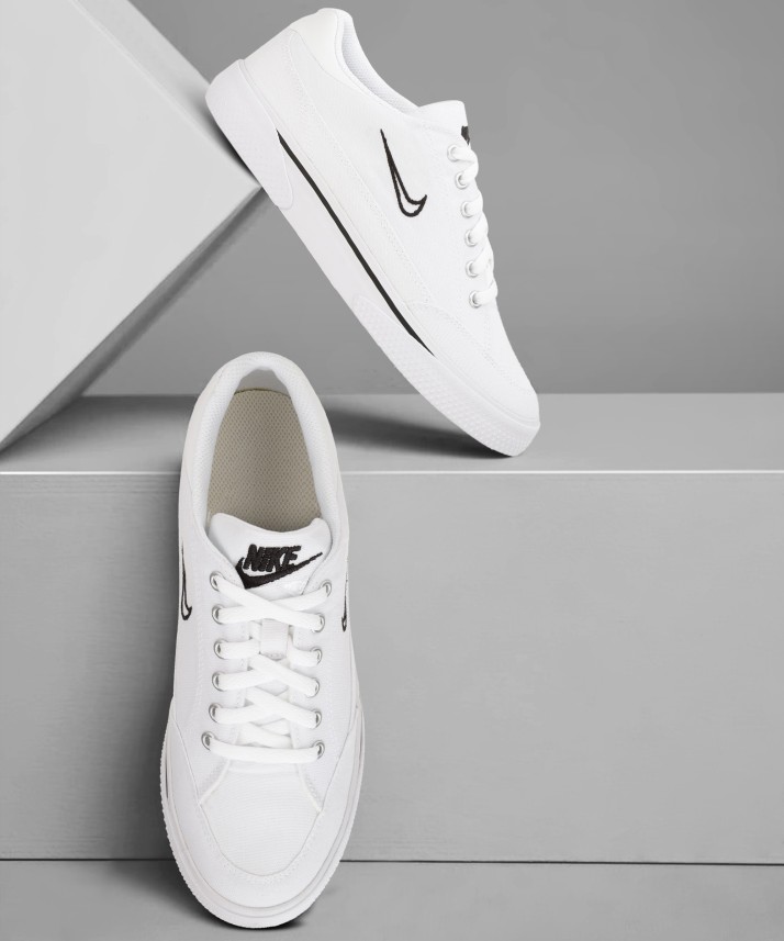 nike canvas shoes flipkart