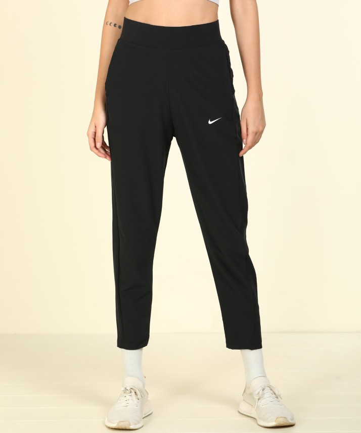 nike joggers flipkart