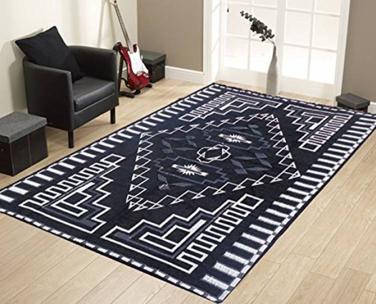 iTrend India Black Chenille Carpet