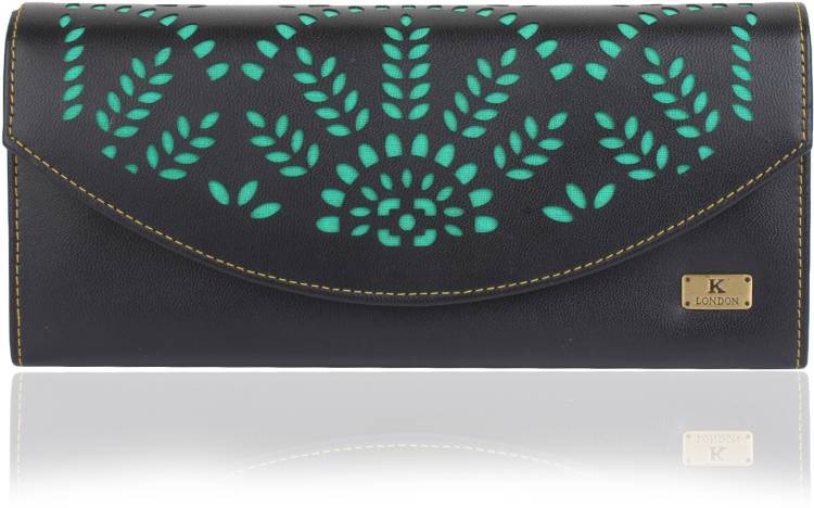 Casual Black  Clutch Price in India