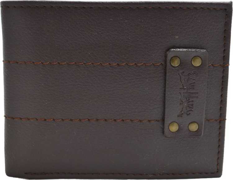 GENTLE MAN WALLET | Levi's Men Brown Fabric Wallet at Rs.536