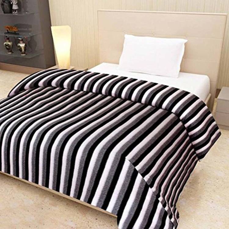ELLONIA Striped Single Fleece Blanket