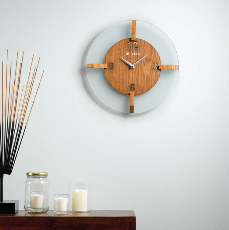 Titan Analog 32 cm X 32 cm Wall Clock