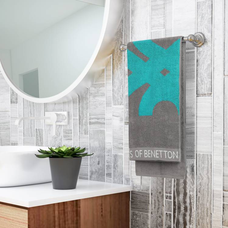 United Colors of Benetton Cotton 480 GSM Bath Towel
