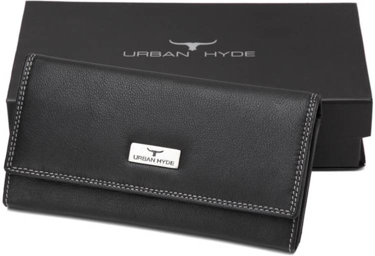 Casual, Party, Formal, Sports Black  Clutch Price in India