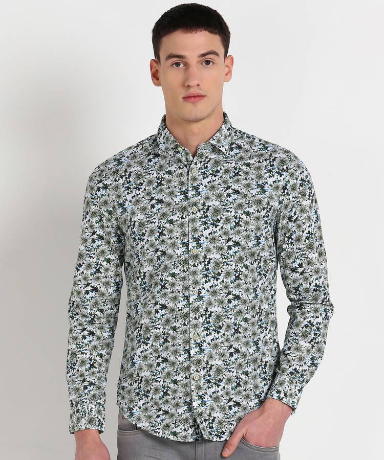 Men Super Slim Fit Printed Spread Collar Casual Shirt