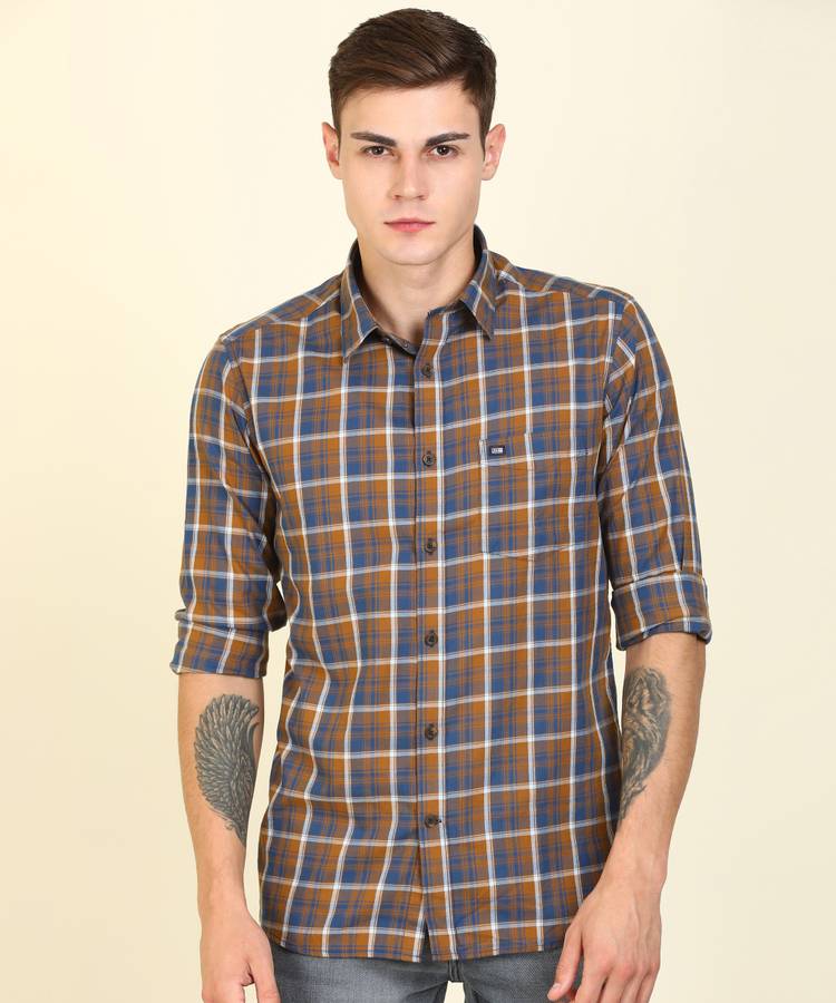 Men Regular Fit Checkered Wingtip Collar Casual Shirt