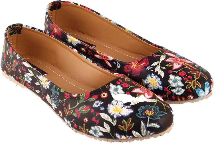 Women Multicolor Bellies Sandal
