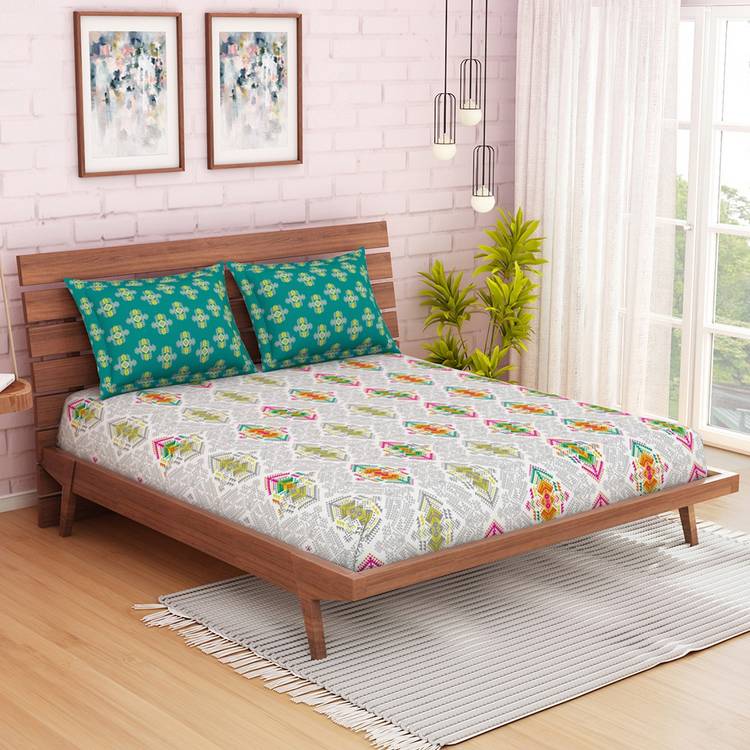 SPACES 144 TC Cotton Double Printed Bedsheet