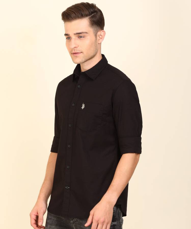 Men Tailored Fit Solid Button Down Collar Casual Shirt