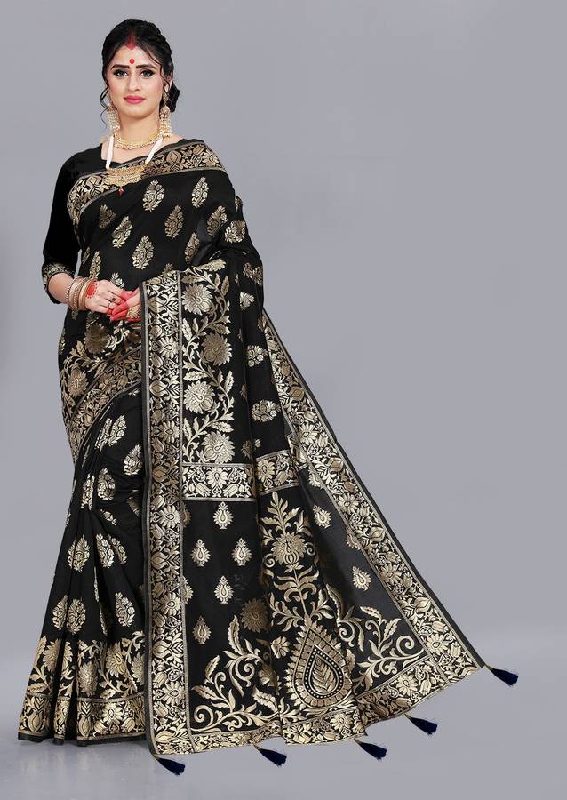 Self Design, Woven, Embellished, Solid Kanjivaram Silk Blend, Jacquard Saree