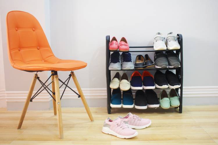 Ebee Plastic Shoe Stand
