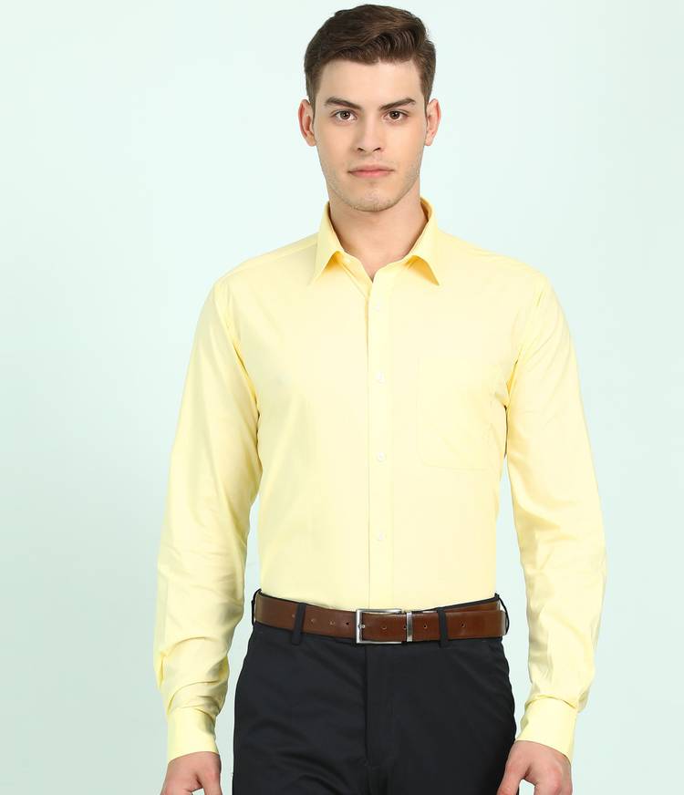 Men Slim Fit Solid Cut Away Collar Formal Shirt