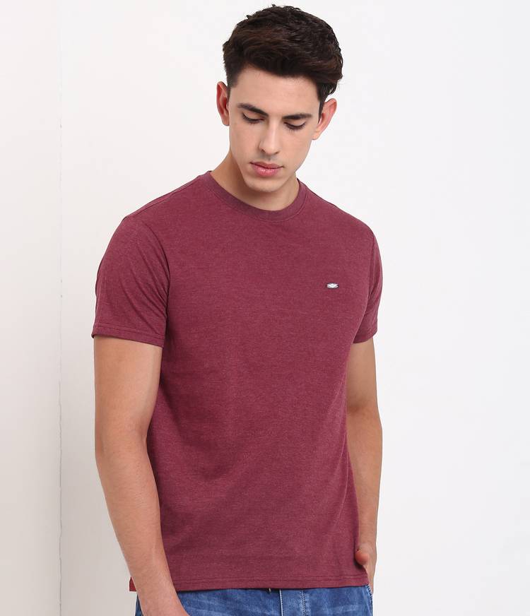 Self Design Men Round Neck Maroon T-Shirt