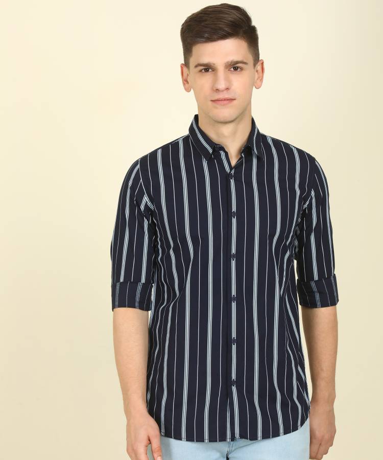 Men Slim Fit Striped Cut Away Collar Casual Shirt