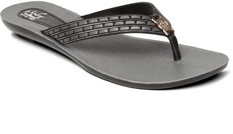 Women Casual Black Flats Sandal Price in India