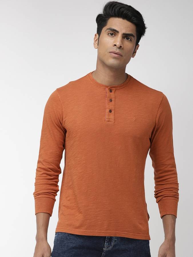 Solid Men Henley Neck Red T-Shirt