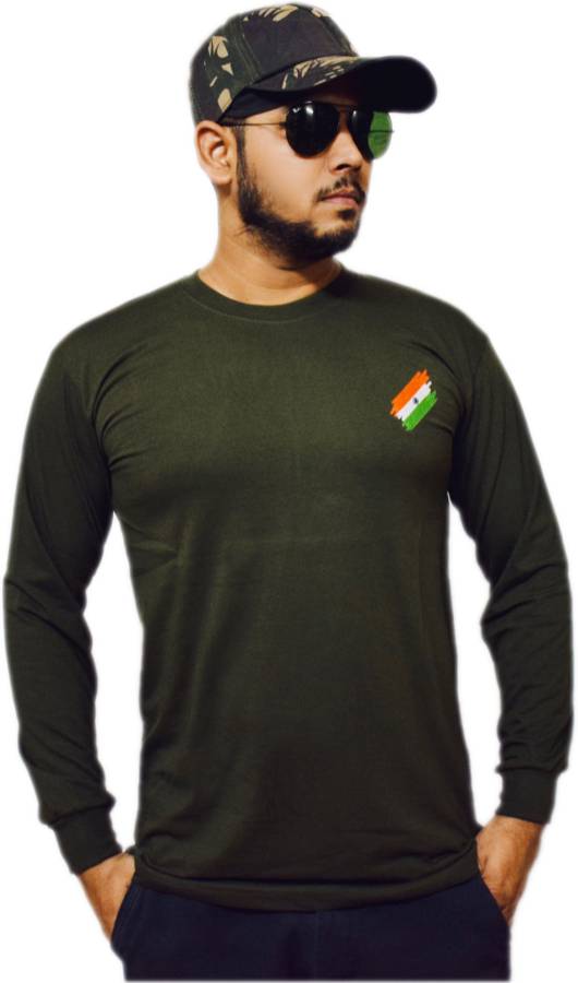 Solid Men Round Neck Dark Green T-Shirt Price in India