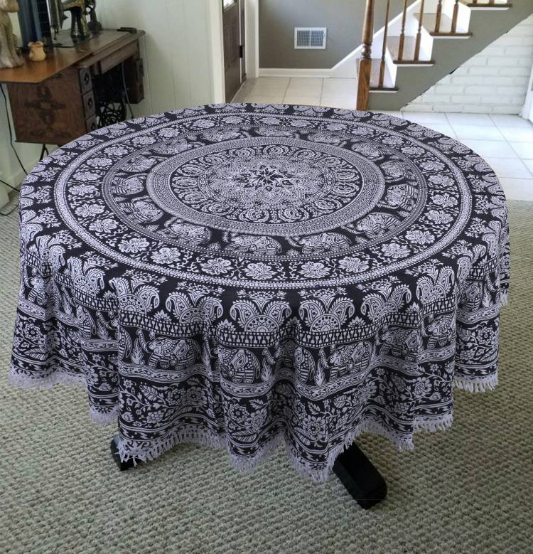 Febriico Enterprises Printed 4 Seater Table Cover